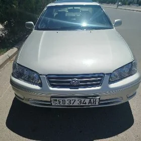 Toyota Camry 2001
