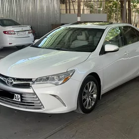 Toyota Camry 2015