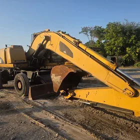 Caterpillar 320 Series 2012