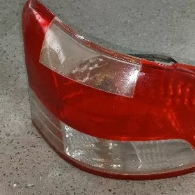 Çyra yzky çep Yaris 2006