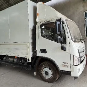 Mitsubishi Fuso 2025