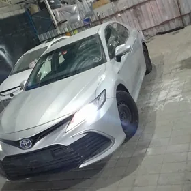 Toyota Camry 2022