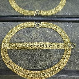 Gyzyl kamplekt