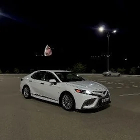 Toyota Camry 2023