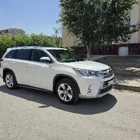 Toyota Highlander 2019