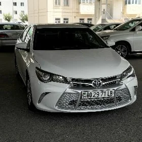 Toyota Camry 2017