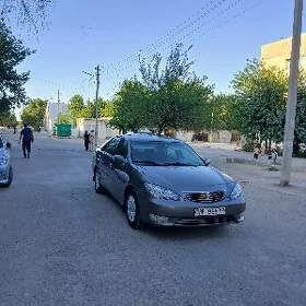 Toyota Camry 2005