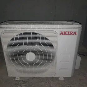 Akira kansaner