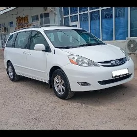 Toyota Sienna 2008