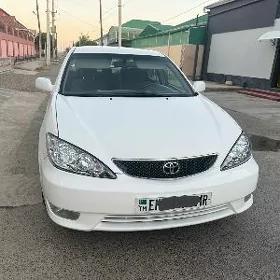 Toyota Camry 2005