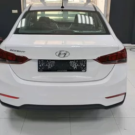 Hyundai Accent 2021