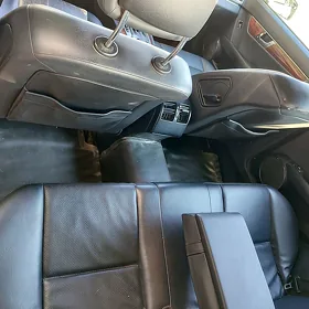 Mercedes-Benz C300 2010