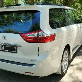 Toyota Sienna 2018
