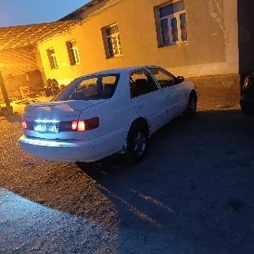 Toyota Corona 1998