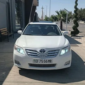 Toyota Camry 2010