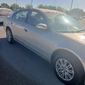 Nissan Altima 2005
