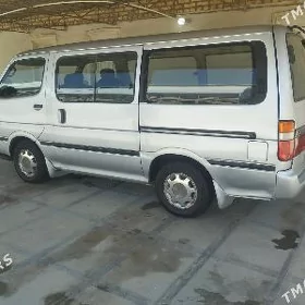 Toyota Hiace 1994