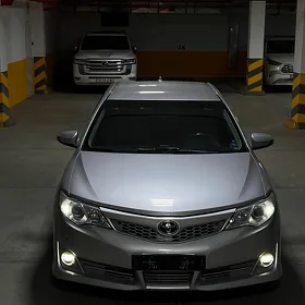 Toyota Camry 2014