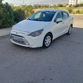Toyota Yaris 2019