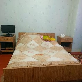 Кровать