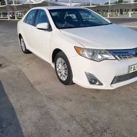 Toyota Camry 2011
