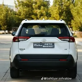 Toyota RAV4 2021