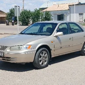 Toyota Camry 1998