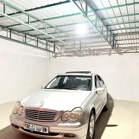 Mercedes-Benz C-Class 2001