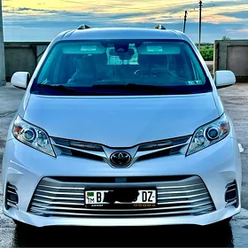 Toyota Sienna 2020