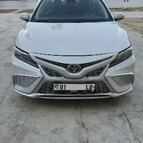 Toyota Camry 2023
