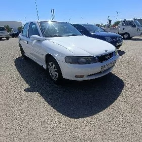 Opel Vectra 2000