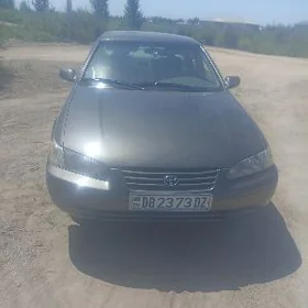 Toyota Camry 1998