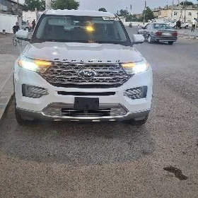 Ford Explorer 2023