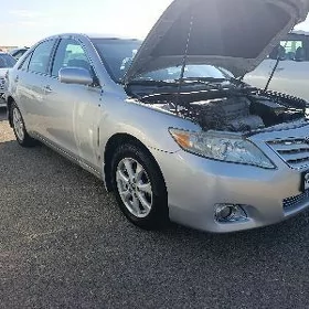 Toyota Camry 2010