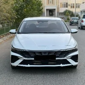 Hyundai Elantra 2025