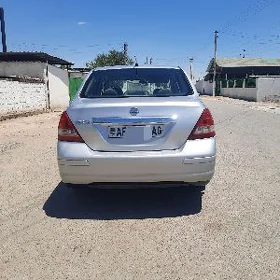 Nissan Versa 2010