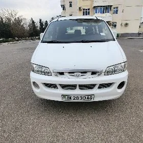 Hyundai H-1 2002