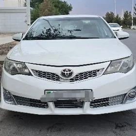 Toyota Camry 2014