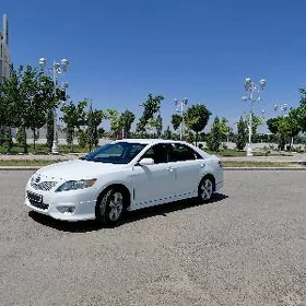 Toyota Camry 2010