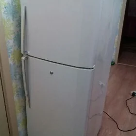 холодильник LG