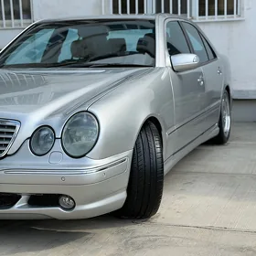 Mercedes-Benz E430 2001