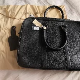 LOUIS  VUITTON