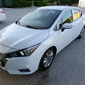 Nissan Versa 2020