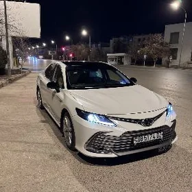 Toyota Camry 2023