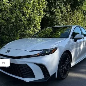 Toyota Camry 2025