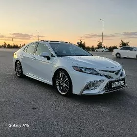 Toyota Camry 2023
