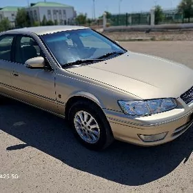 Toyota Camry 2000