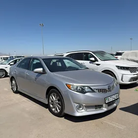 Toyota Camry 2013