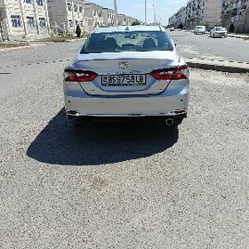 Toyota Camry 2023