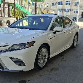 Toyota Camry 2020
